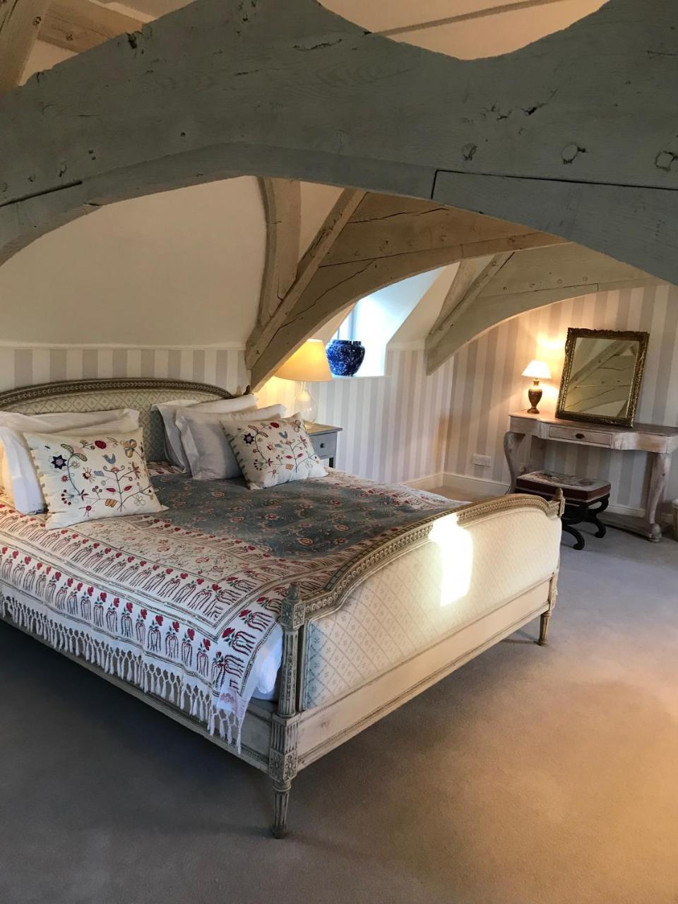 Гостевой дом Borough Court Хук Экстерьер фото